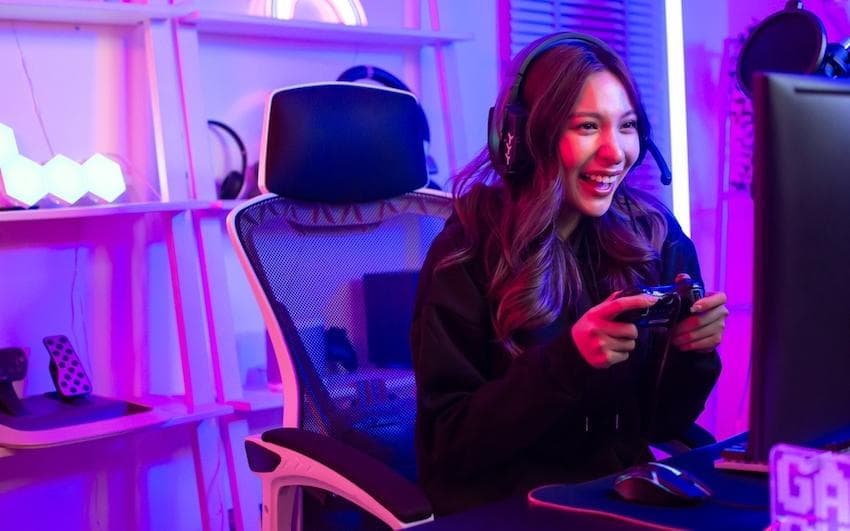 Gaming Platforms Like Discord Bridge the Distance for College Students and Friends