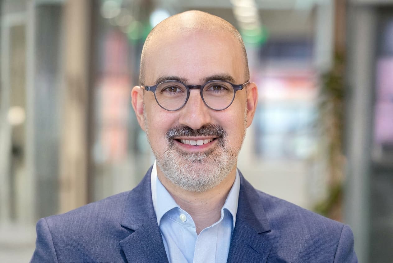 OneWall CEO Ron Kutas: AI Enhances Property Management, But Human Relationships Remain Key